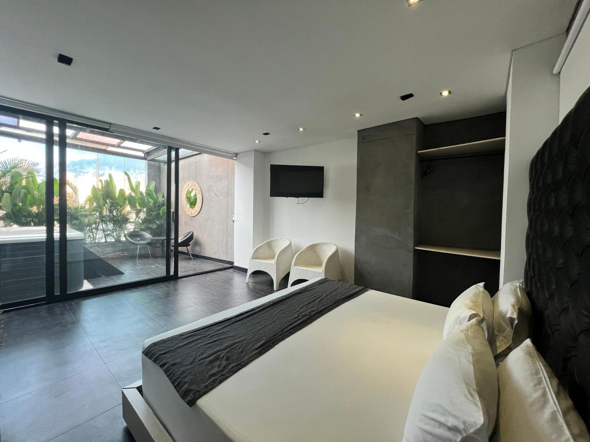 Hotel 47 Medellin Center Buitenkant foto